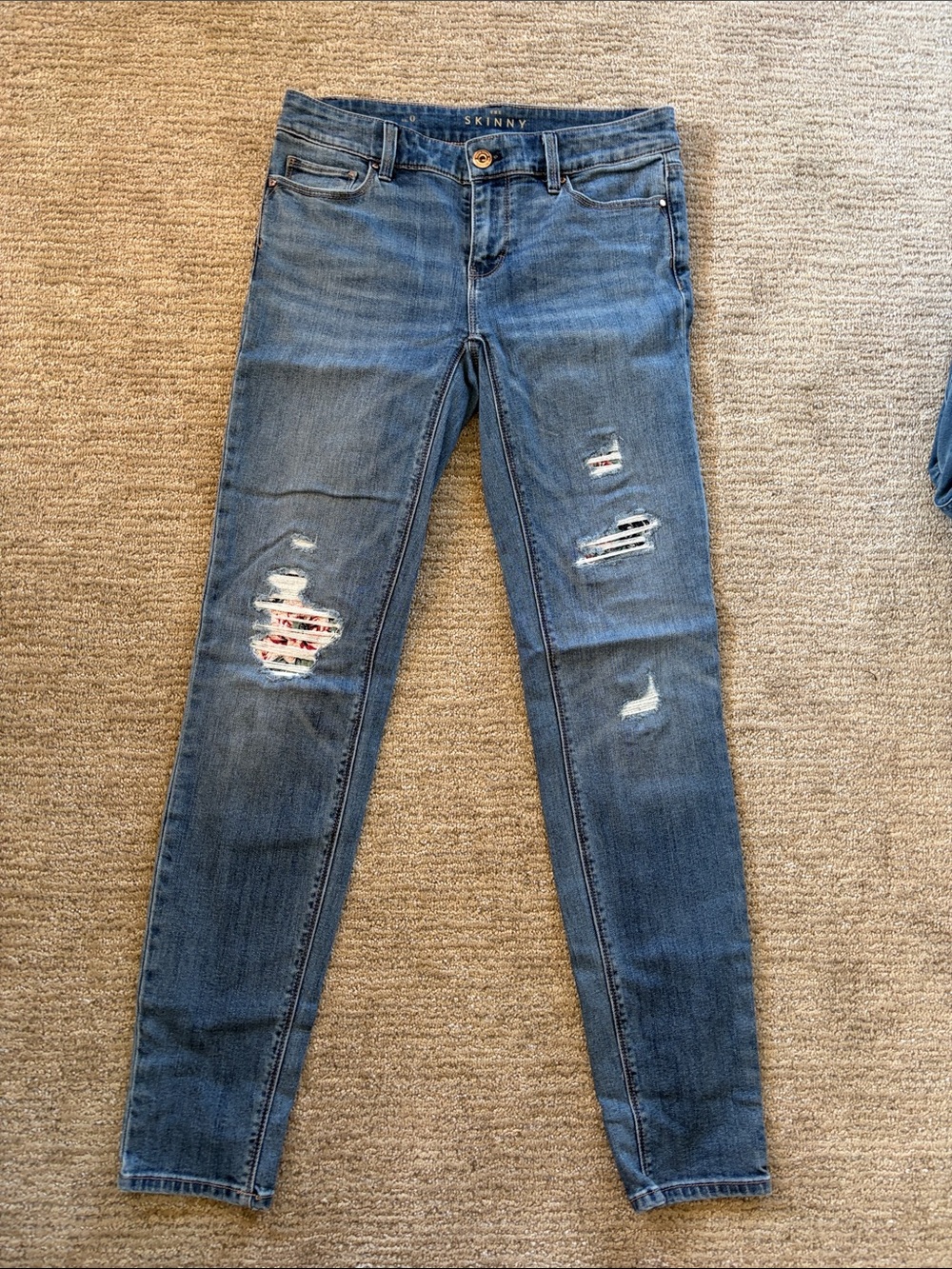 White House Black Market skinny Jeans
